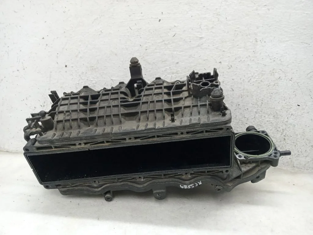 Коллектор впускной VOLKSWAGEN SCIROCCO