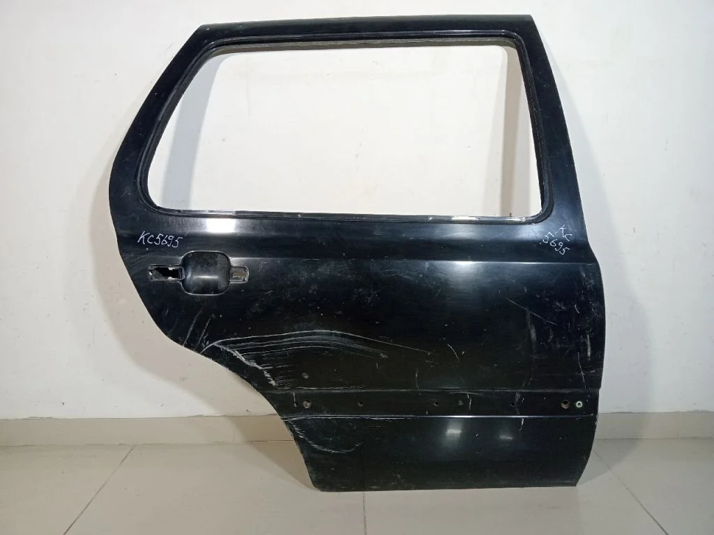 Дверь VOLKSWAGEN GOLF 3 Задняя правая