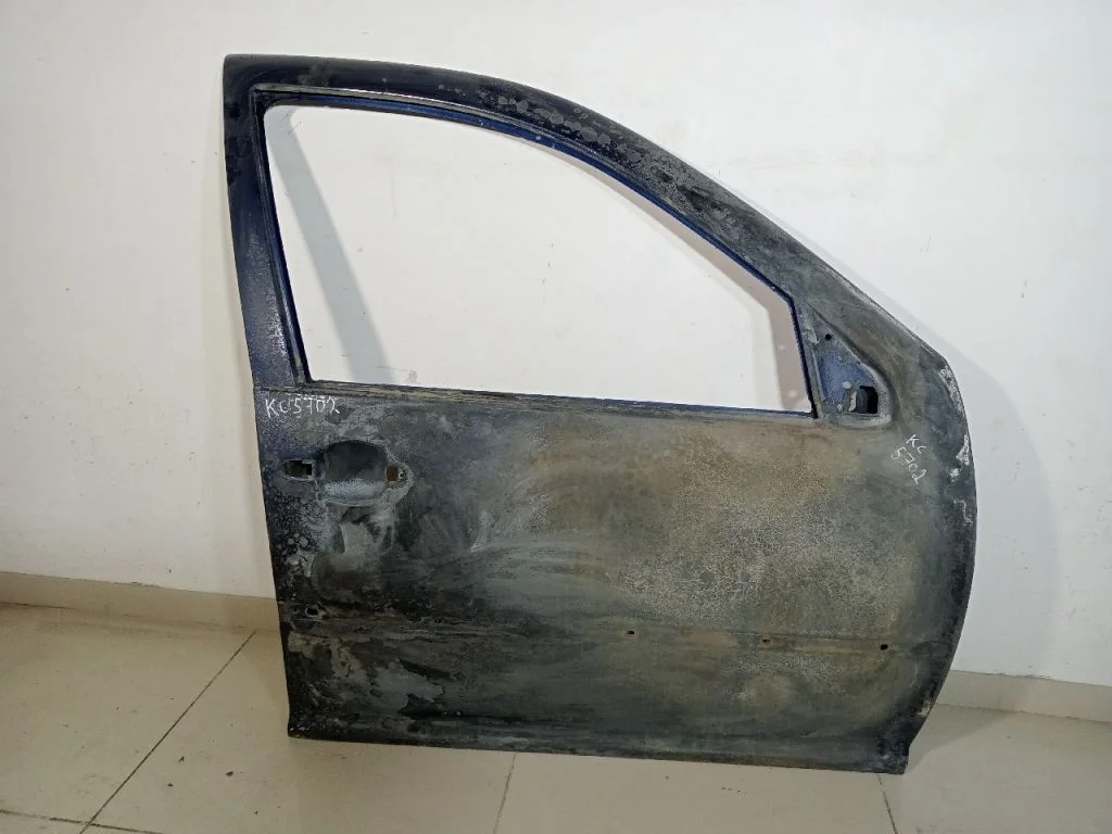 Дверь VOLKSWAGEN GOLF 4 Передняя правая