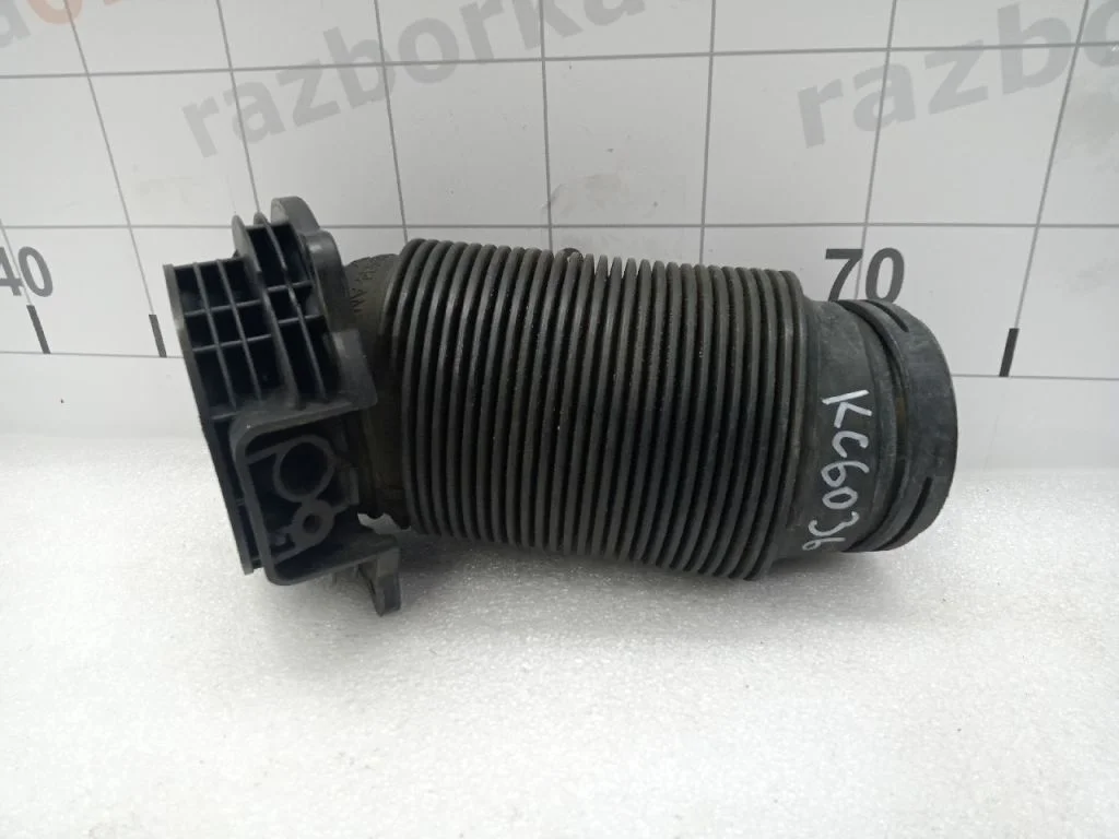 Патрубок воздушный VOLKSWAGEN JETTA 6 1.4 CAXA