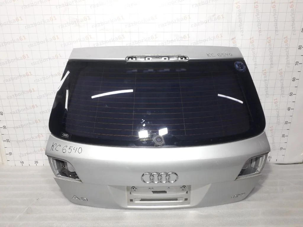 Крышка багажника AUDI A3 8P