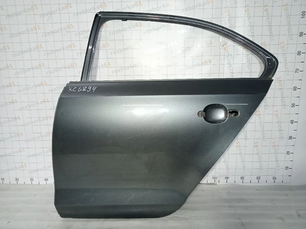 Дверь VOLKSWAGEN JETTA 6 Задняя левая
