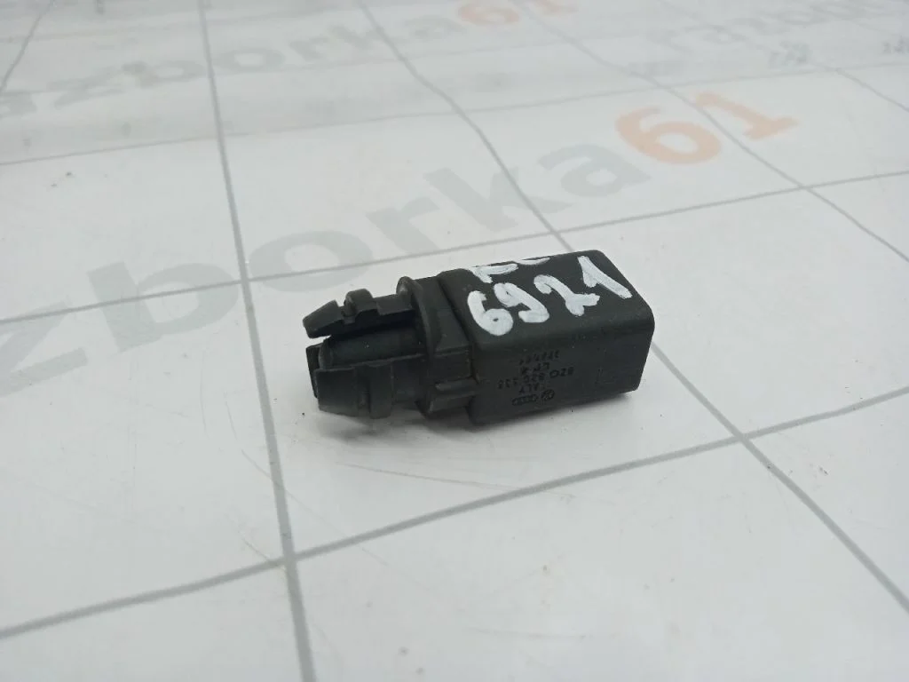 Датчик температуры воздуха SEAT A3 8P