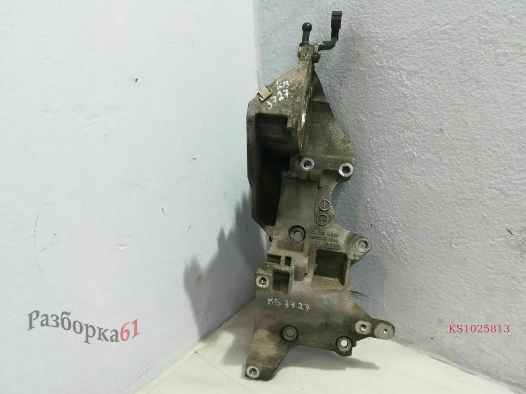 Кронштейн генератора VOLKSWAGEN TOUAREG 7L