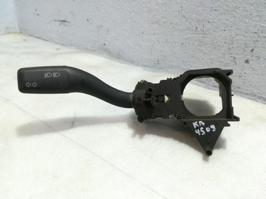 Переключатель поворотов AUDI A4 B6