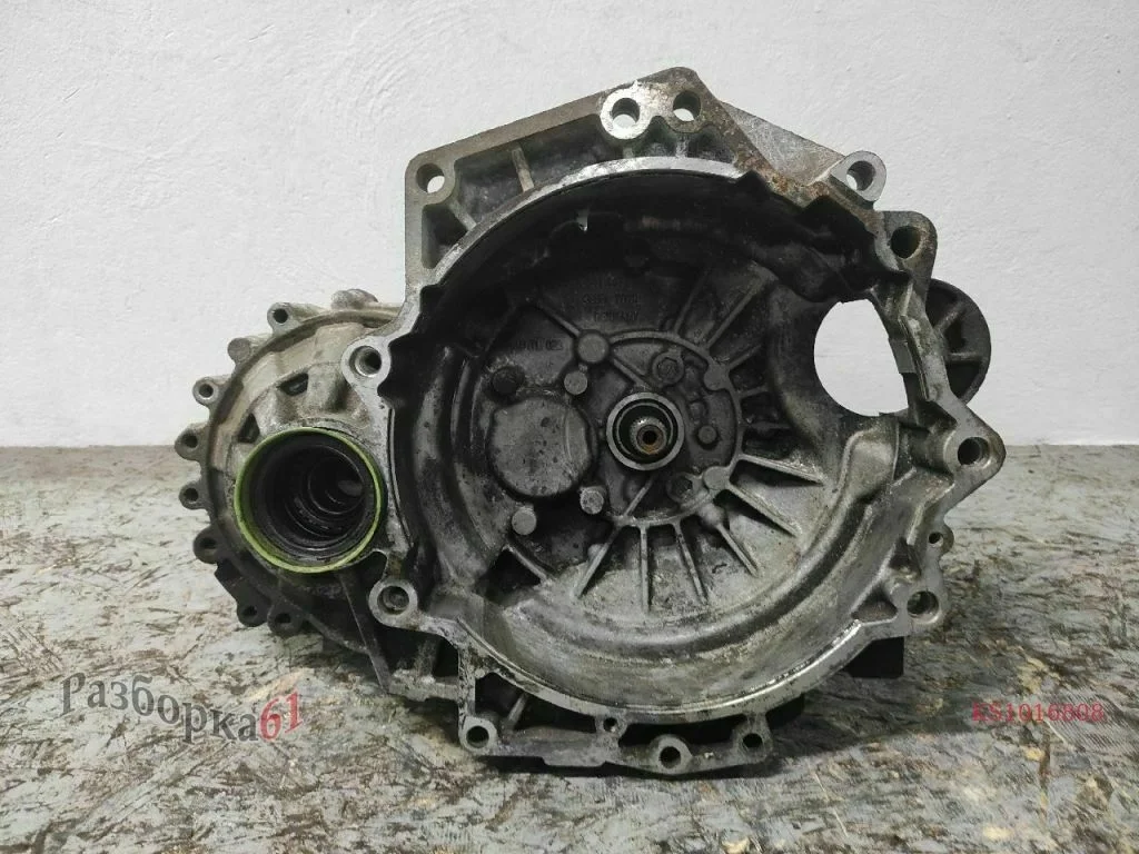 Коробка мкпп VOLKSWAGEN GOLF 4 1.6 5-ступенчатая.