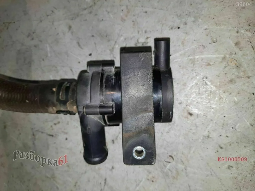 Насос водяной VOLKSWAGEN GOLF 5