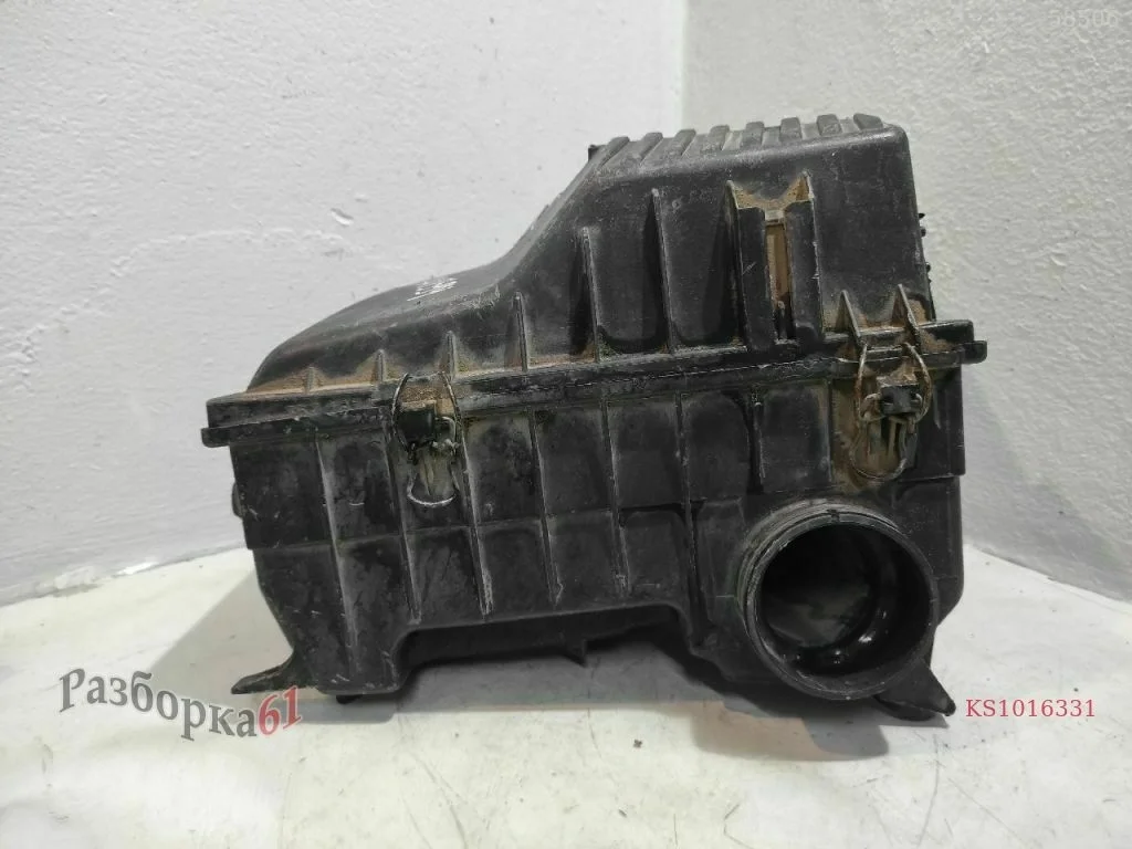Корпус воздушного фильтра VOLKSWAGEN PASSAT B3