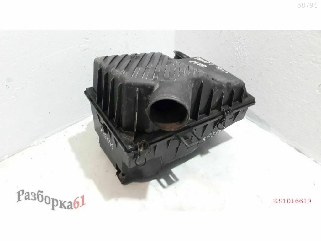 Корпус воздушного фильтра VOLKSWAGEN PASSAT B4 1.9 D