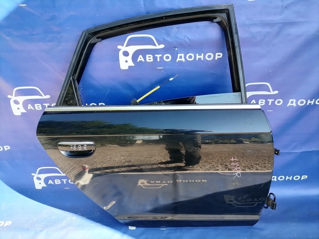 дверь AUDI A6 4F2 AUK