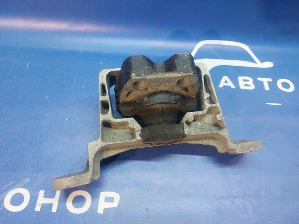 подушка двигателя FORD FOCUS CB8 IQDB