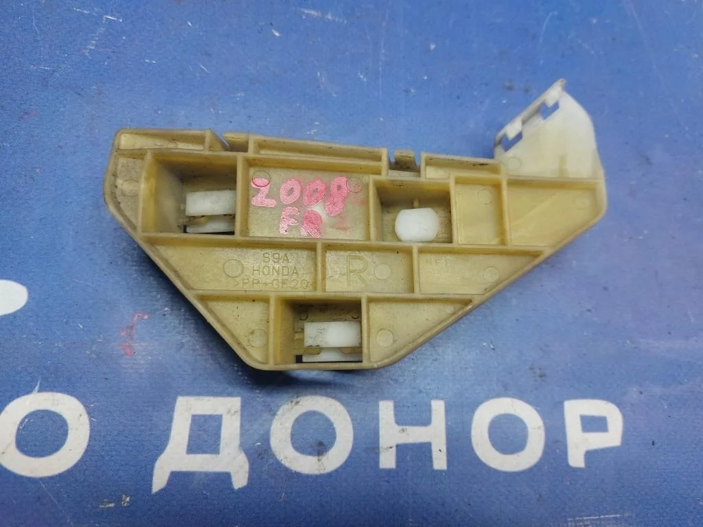 крепление бампера HONDA CRV RD7 K24A