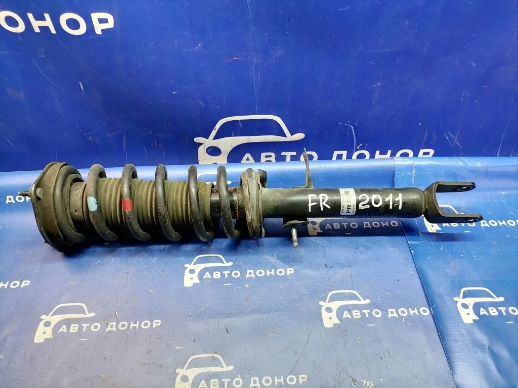 стойка NISSAN FUGA GY50 VK45DE