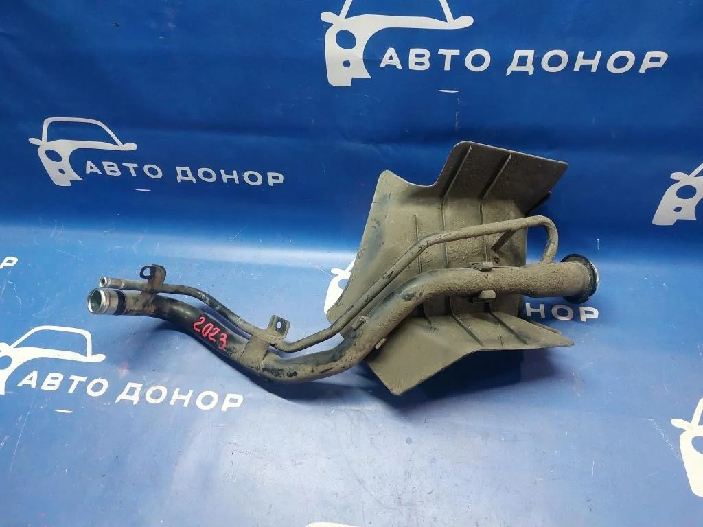 горловина топливного бака MITSUBISHI GALANT FORTIS CY4A 4B11