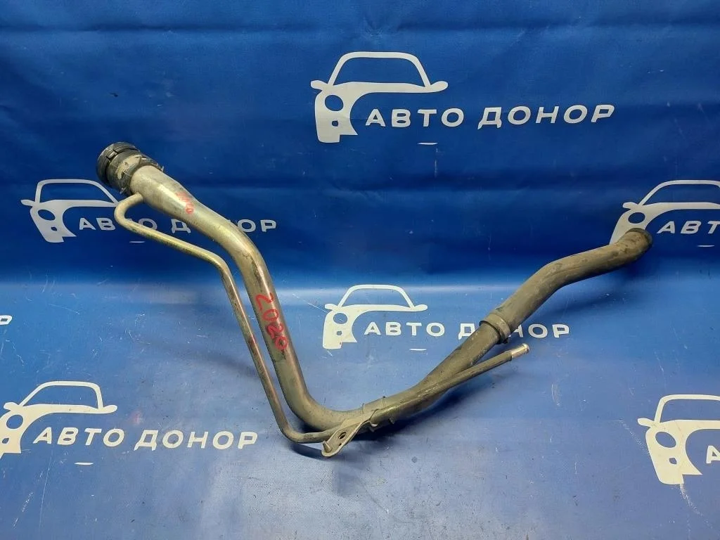 горловина топливного бака TOYOTA PLATZ NCP12 1NZFE