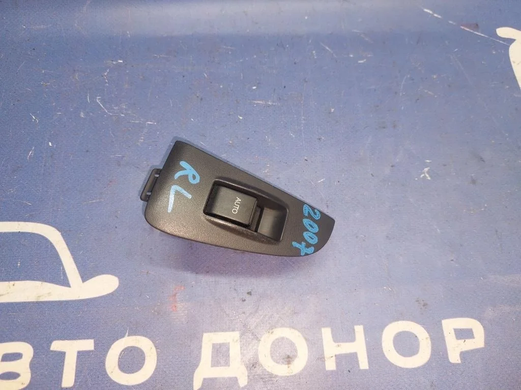 кнопка стеклоподъемника TOYOTA AVENSIS AZT250 1AZFSE