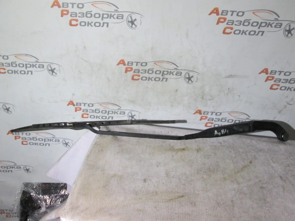 Поводок стеклоочистителя передний правый Audi 80 \90 (B3) 1986-1991  [893955407D]  в Вологде