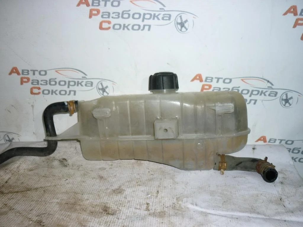 Бачок расширительный Renault Clio III 2005-2012  [7701477290]  1.2 16V в Вологде
