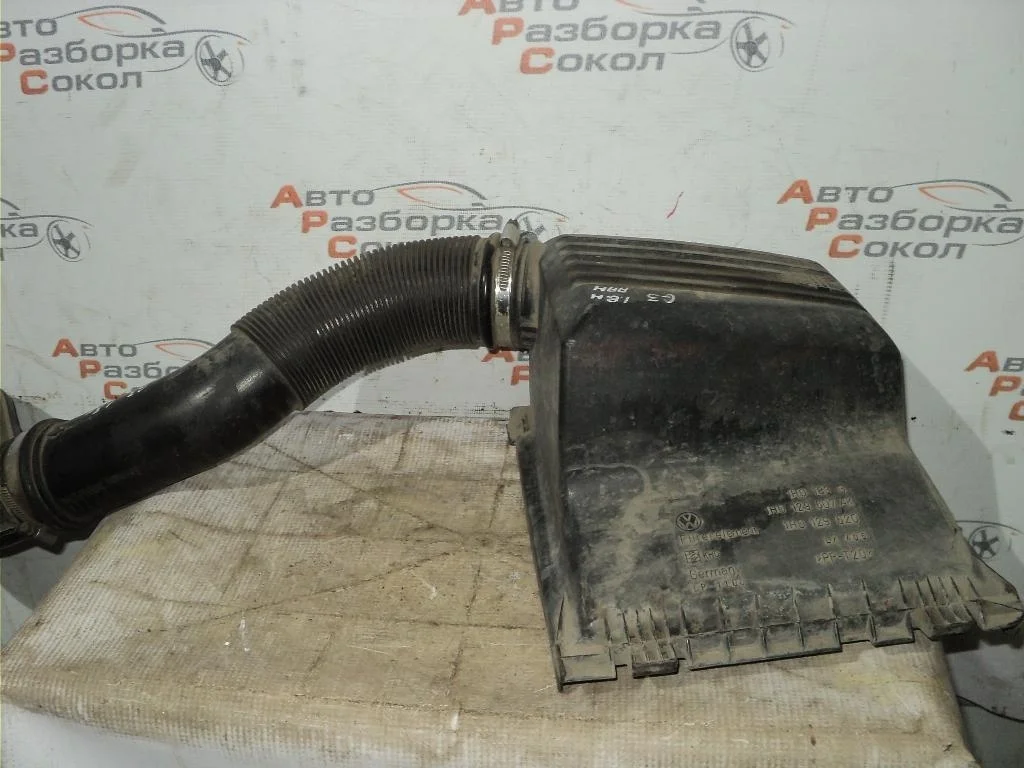 Корпус воздушного фильтра VW Golf III \Vento 1991-1997  [1H0129607AK]  1.8 ААМ ABS в Вологде