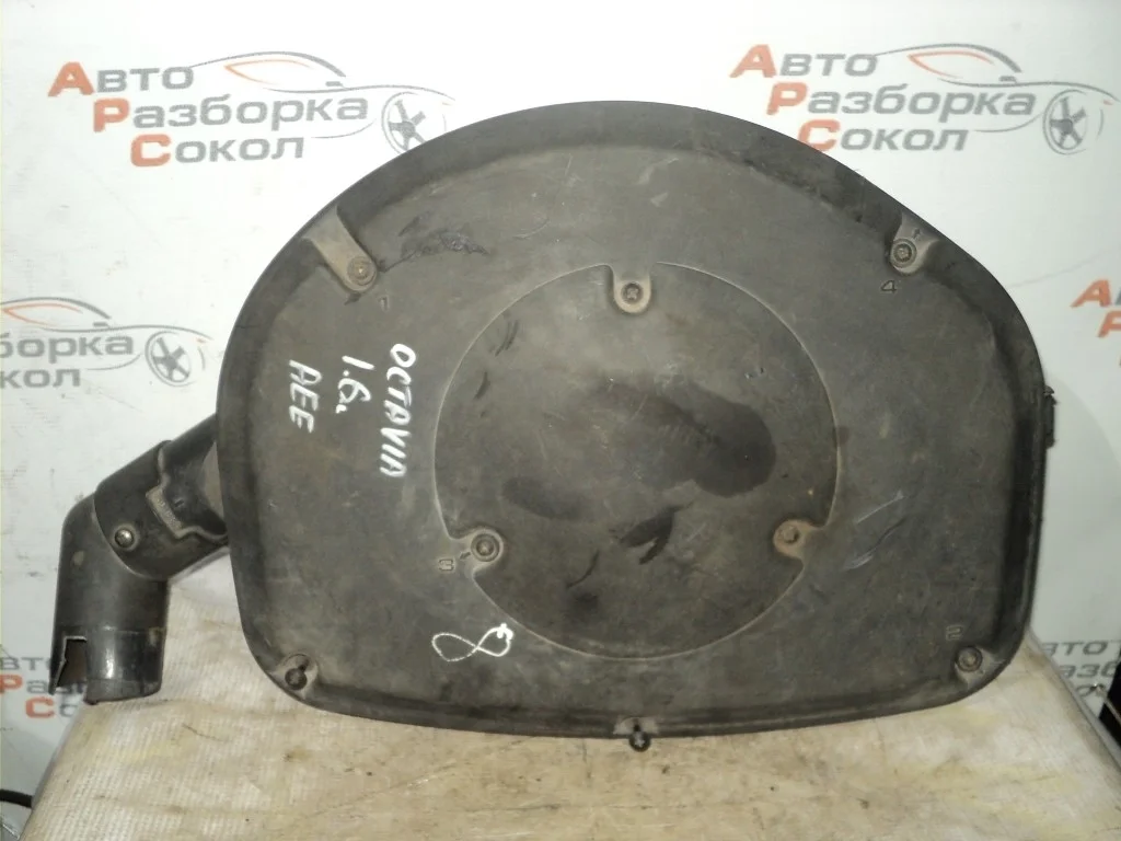Корпус воздушного фильтра Skoda Octavia 1997-2000  [030129611N]  1.4 1.6 в Вологде