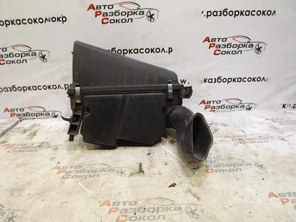 Корпус воздушного фильтра Mitsubishi Carisma (DA) 1995-2000  [MR160188]  1.9TD F8QT в Вологде