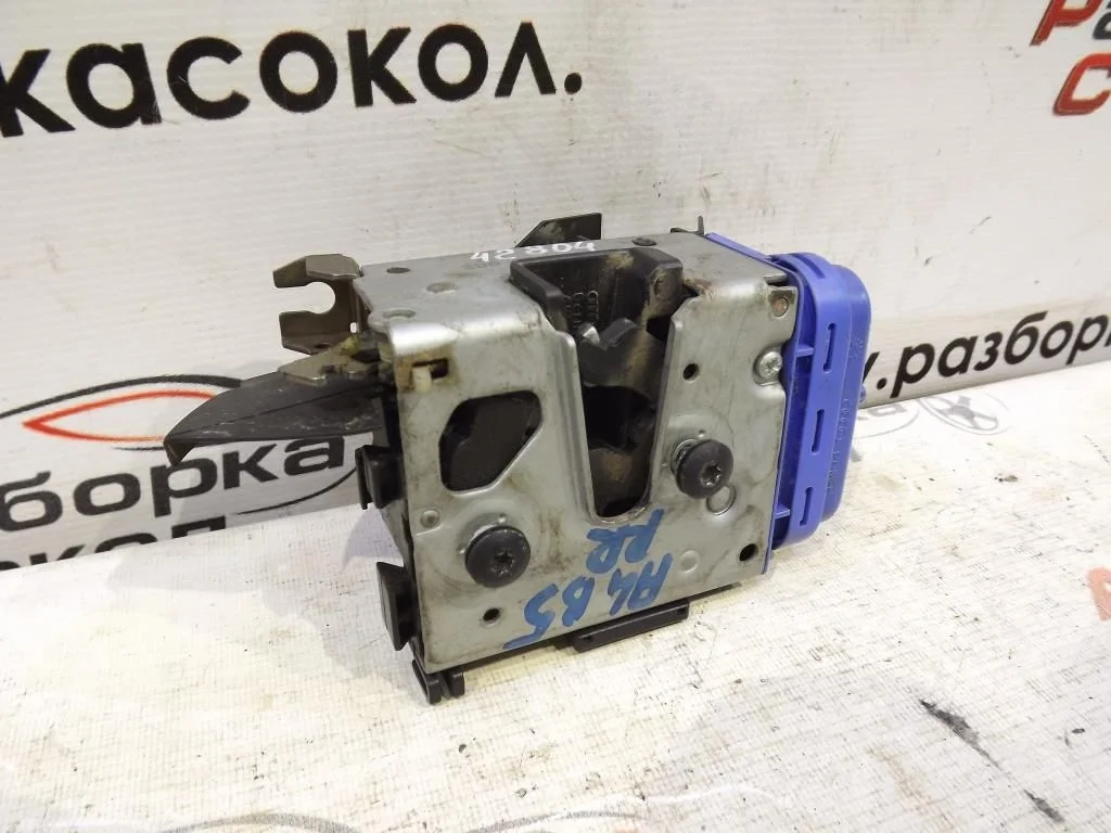 Замок двери задней правой Audi A4 (B5) 1994-2002  [8D0839016A]  в Вологде