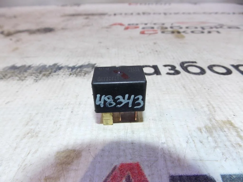 Реле Mitsubishi Outlander (CU) 2003-2009  [MR588567]  в Вологде