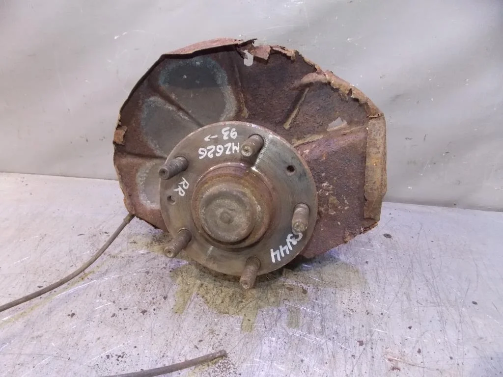 Кулак поворотный задний правый Mazda 626 (GE) 1992-1997  [GA2G261A0A]  в Вологде