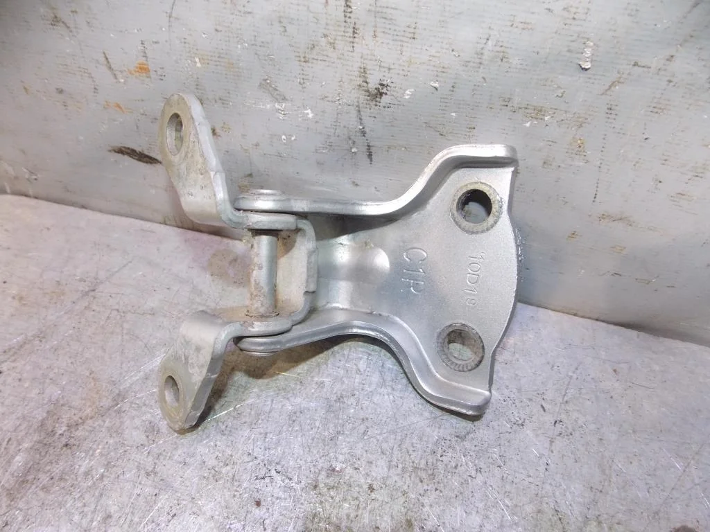 Петля двери задней Opel Antara 2007-2015  [96623964]  в Вологде