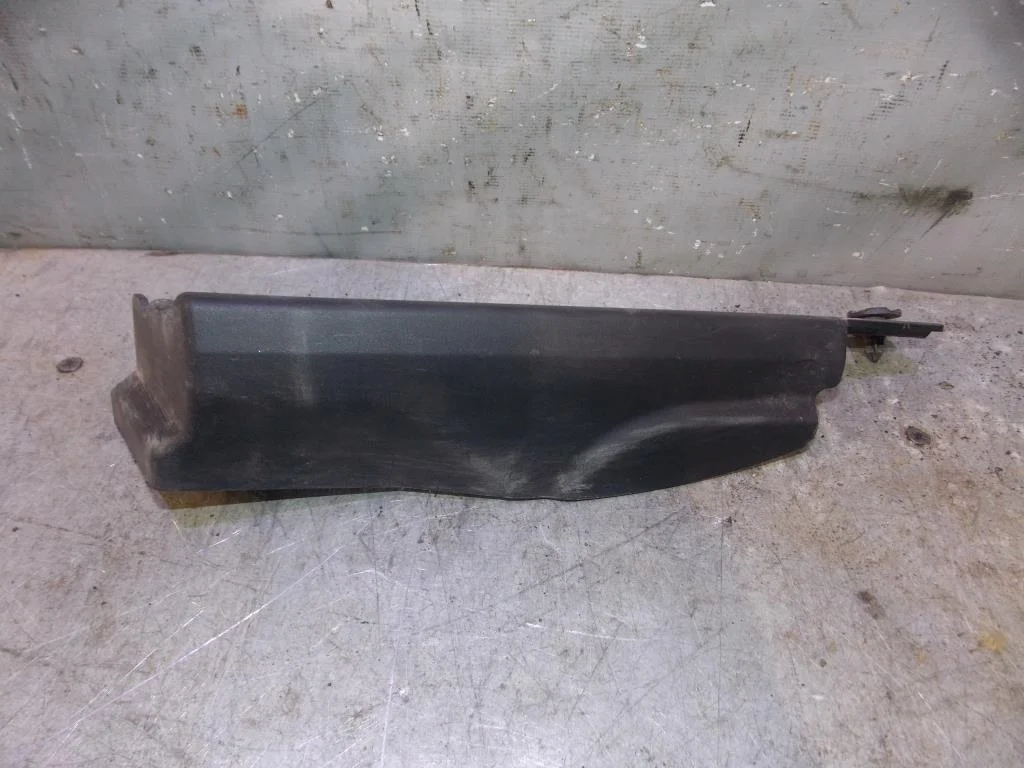 Накладка переднего крыла правого Nissan Qashqai (J10) 2006-2014  [66898BR00A]  1.6 16V HR16DE в Вологде