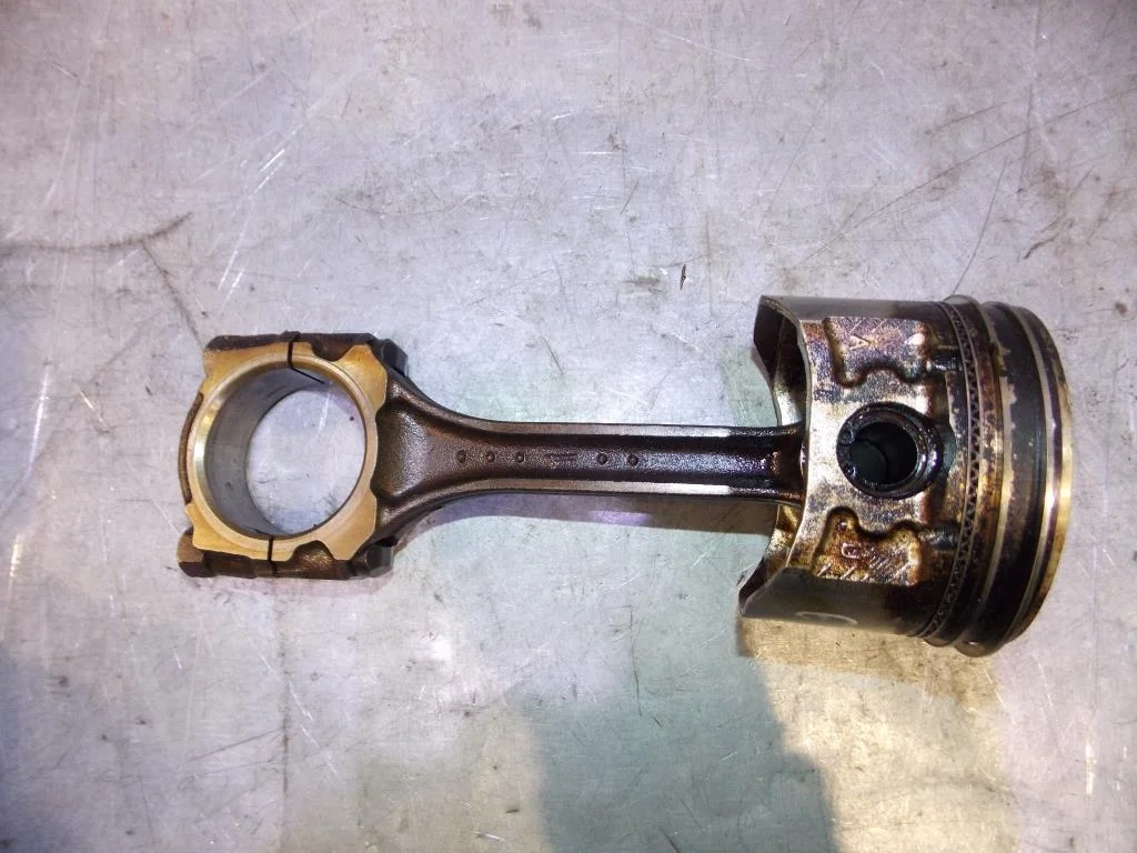 Шатун Nissan Primera P12E 2002-2007  [121004M500]  1.6 16V QG16DE в Вологде