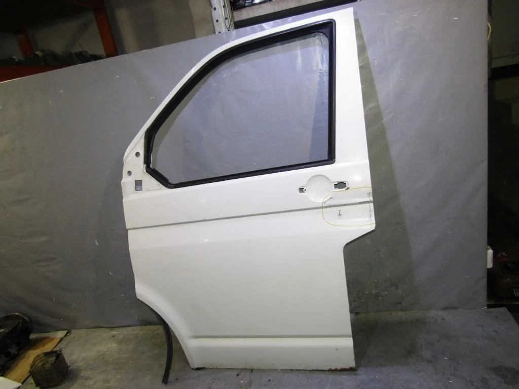 Дверь передняя левая VW Transporter T5 2003-2015  [7E0831055C]  в Вологде