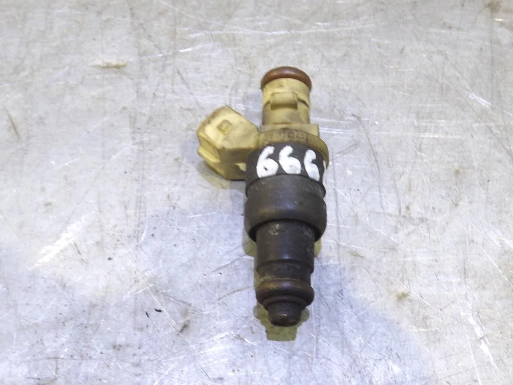 Форсунка инжекторная электрическая Mercedes Benz W140 1991-1999  [A0000788323]  4.2 V8 M 119.971 в Вологде