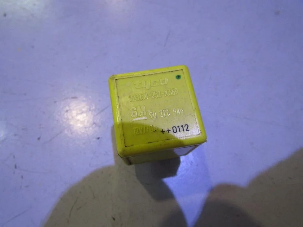 Реле свечей накала Opel Astra G 1998-2005  [90226846]  в Вологде