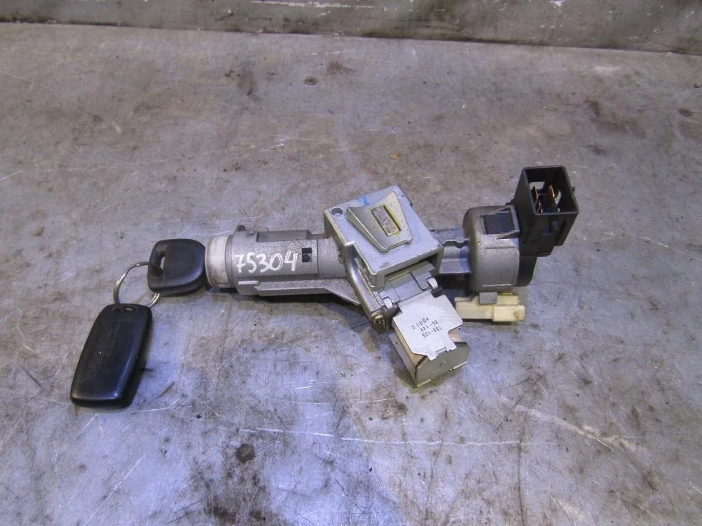 Замок зажигания Mazda Mazda 3 (BK) 2002-2009  [BP4K66150]  в Вологде