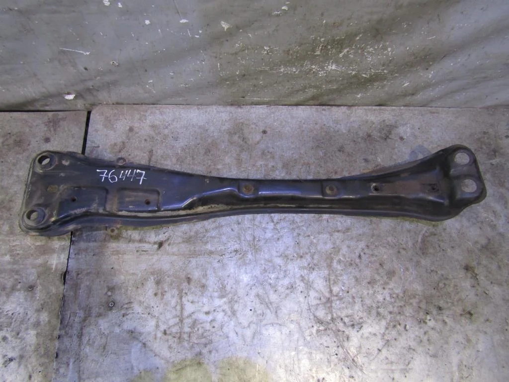 Балка передняя продольная Nissan Almera N16 2000-2006  [11240BM500]  QG15DE в Вологде