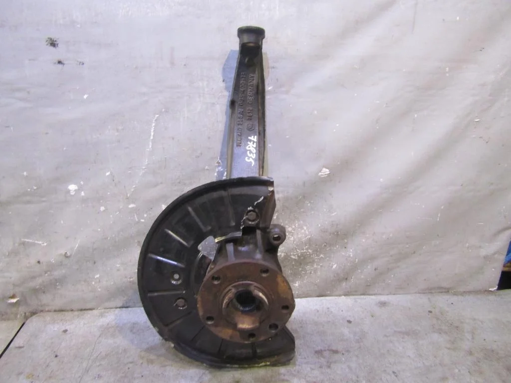 Кулак поворотный передний правый VW Touareg 2002-2010  [7L0407258A]  4.2 V8 AXQ в Вологде