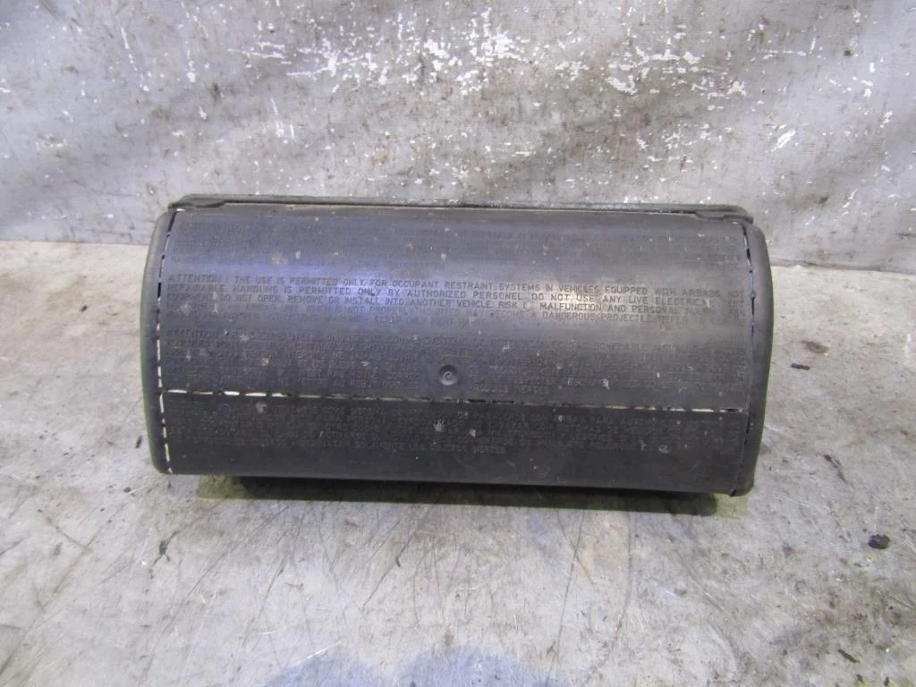 Подушка безопасности пассажирская (в торпедо) Mercedes Benz W211 E-Klasse 2002-2009  [A2118603305]  в Вологде