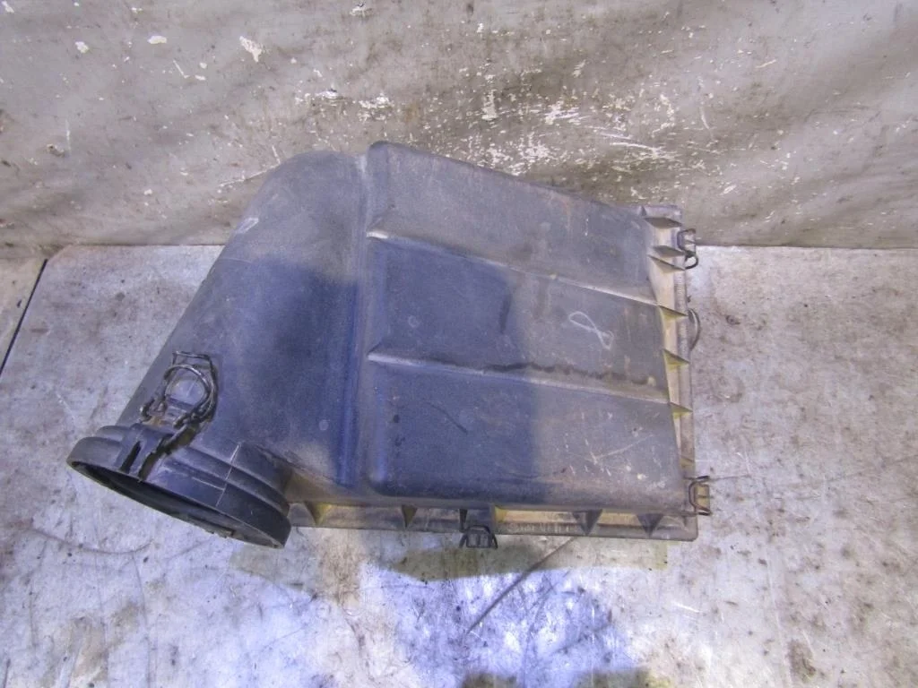 Корпус воздушного фильтра Mercedes Benz W163 M-Klasse (ML) 1998-2004  [A1635050160]  в Вологде