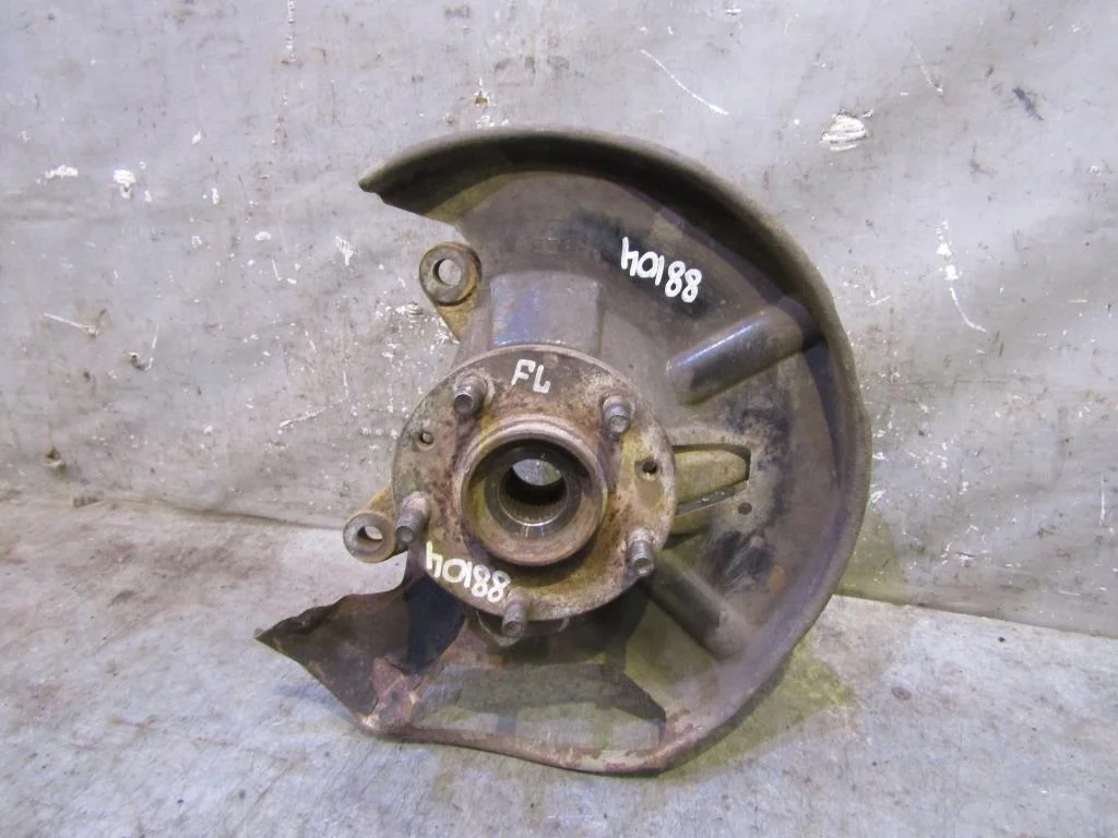 Кулак поворотный передний левый Mazda CX 7 2007-2012  [L20633030A]  2.3 16V ТУРБО в Вологде