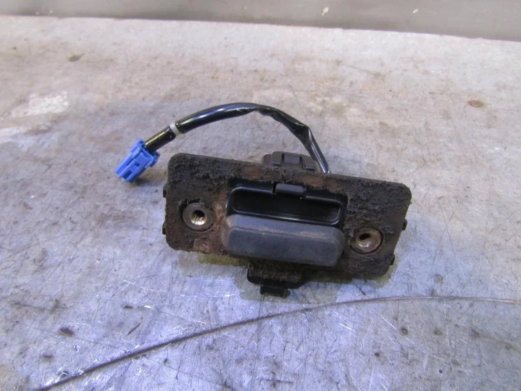 Кнопка открывания багажника Honda Accord VII 2003-2007  [74810SEA013]  в Вологде