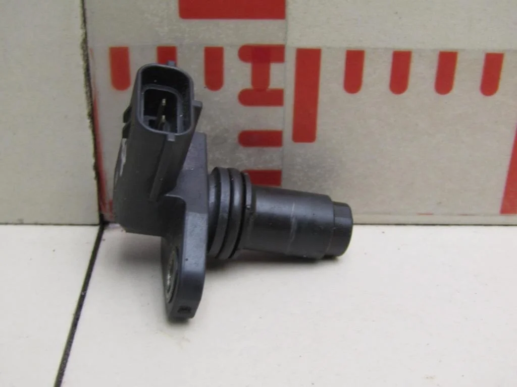 Датчик положения распредвала Volvo S60 2010>  [31272689]  2.0 16V B4204T11 в Вологде