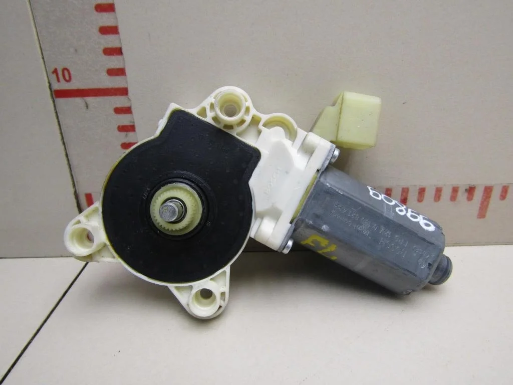 Моторчик стеклоподъемника Mercedes Benz W219 CLS 2004-2010  [A2198200542]  3.0 V6 642.920 в Вологде