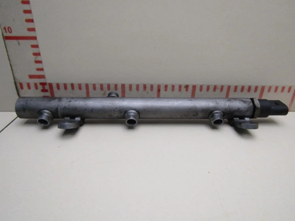 Рейка топливная (рампа) Mercedes Benz W219 CLS 2004-2010  [A6420700695]  3.0 V6 642.920 в Вологде
