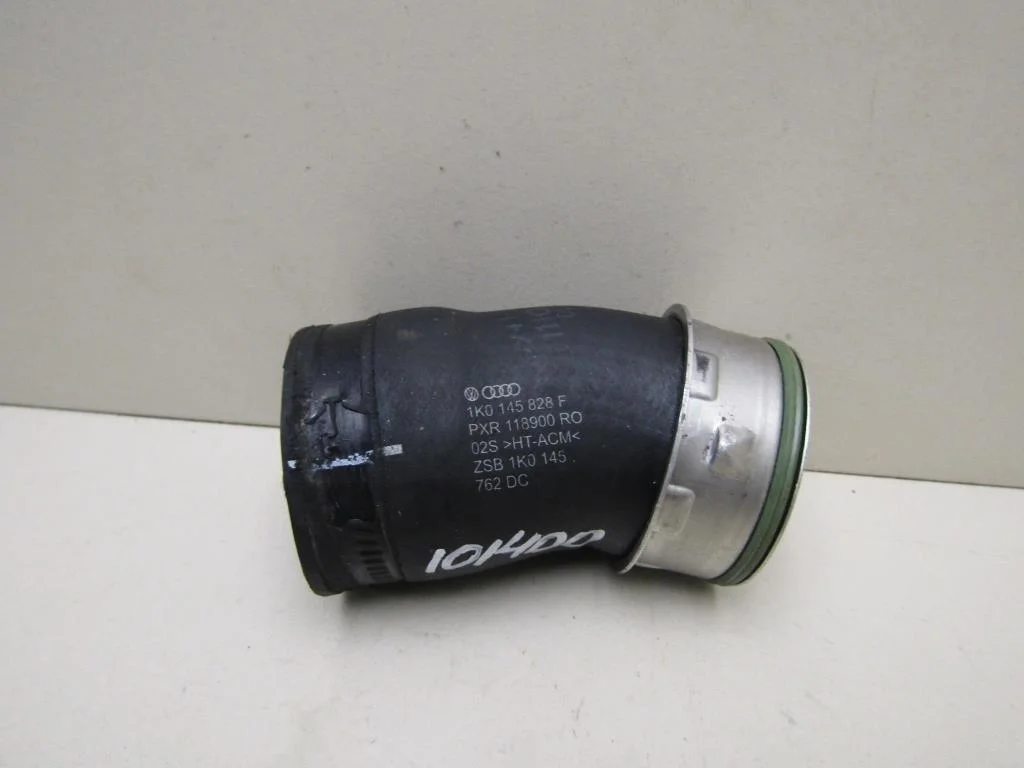 Патрубок интеркулера VW Passat CC 2008-нв  [1K0145828F]  2.0 CCT в Вологде