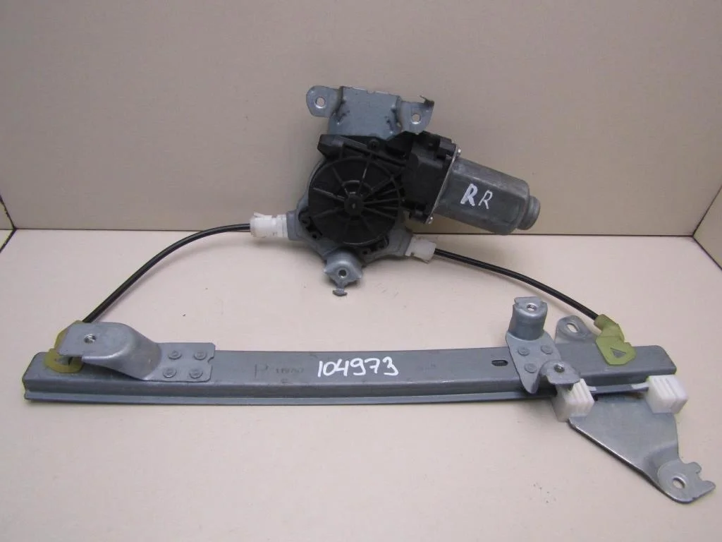 Стеклоподъемник электр. задний правый Nissan Qashqai (J10) 2006-2014  [82700JD400]  1.6  HR16DE в Вологде