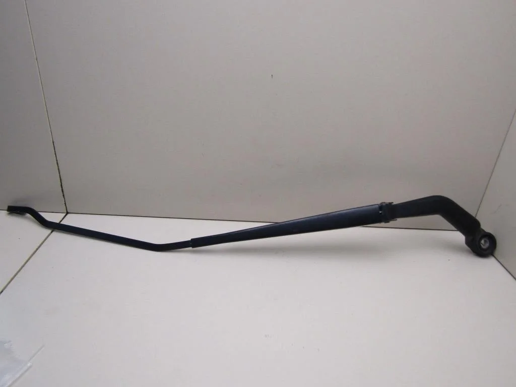 Поводок стеклоочистителя передний правый Nissan Almera N16 2000-2006  [28886BN002]  QG15DE в Вологде
