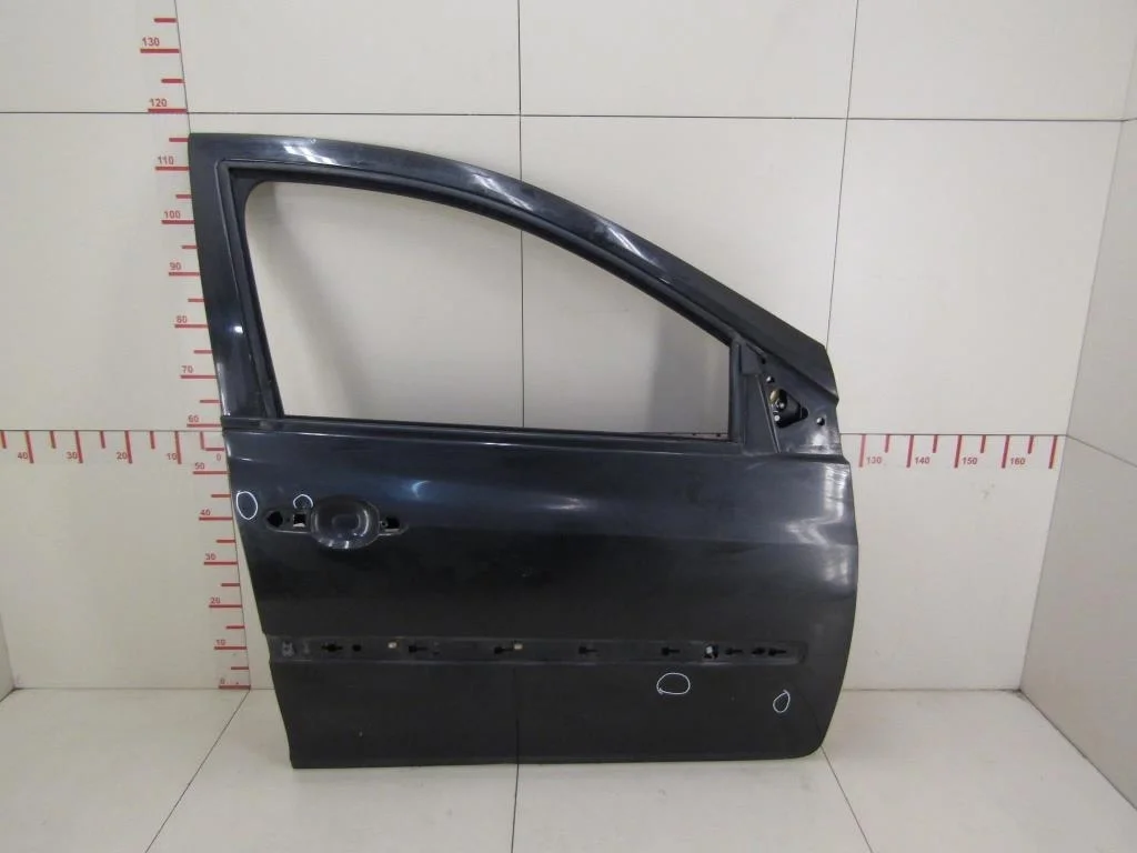 Дверь передняя правая Renault Clio III 2005-2012  [7751479113]  1.2 D4F 740 в Вологде