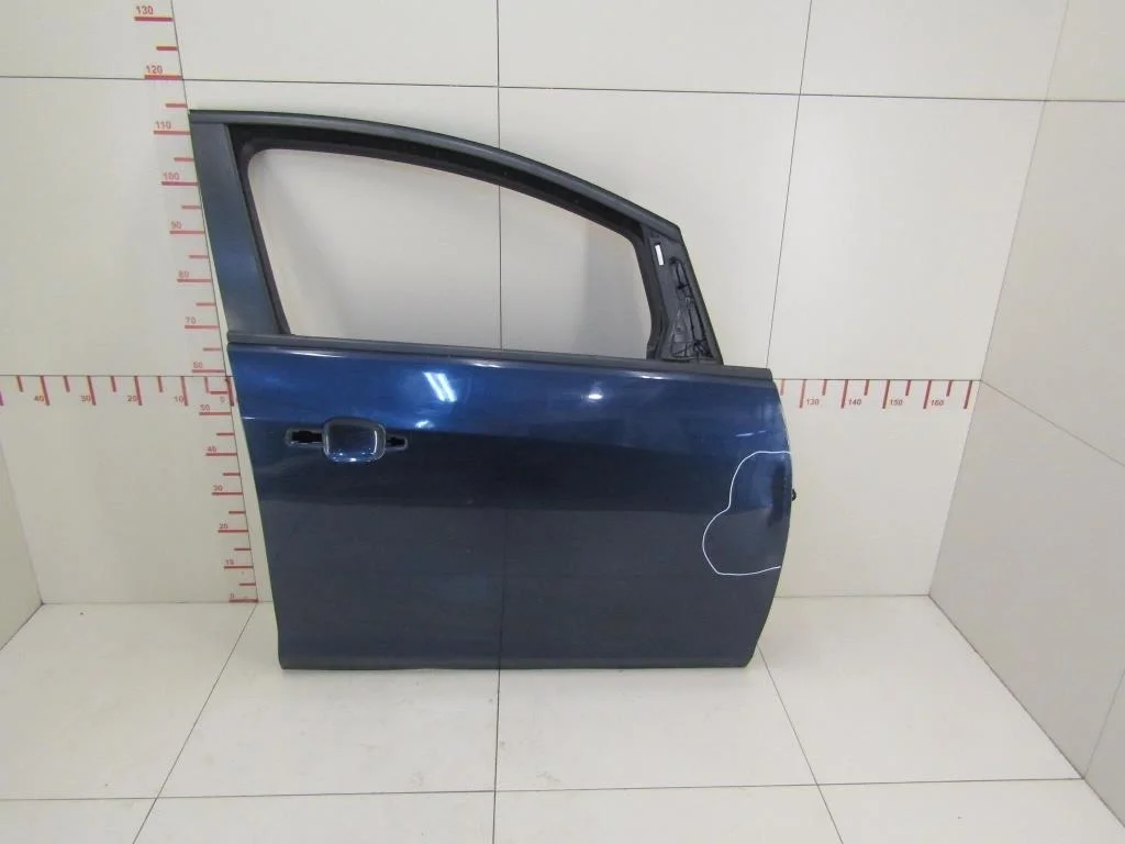 Дверь передняя правая Opel Astra J 2010-2017  [13285607]  1.6 A16XER в Вологде