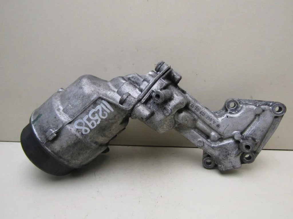 Корпус масляного фильтра Mercedes Benz W221 2005-2013  [A6421800010]  3.2, 642.930 (2987 куб.см) 235H/P в Вологде